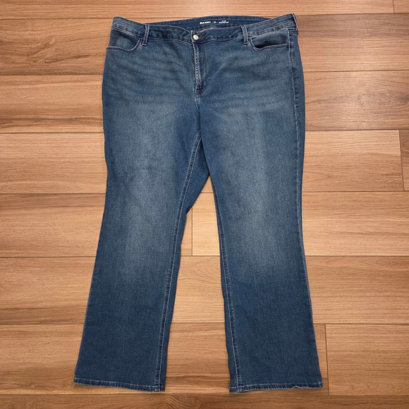 Old Navy Denim - Old Navy wonens Blue Mid-Rise Wow Boot-Cut Jeans Size 22